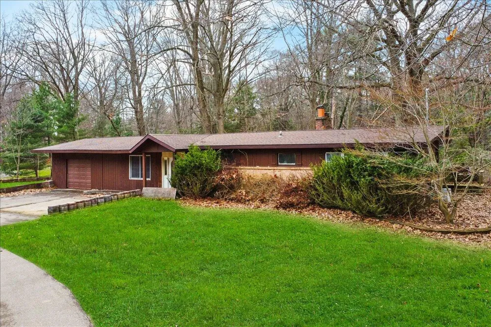 3480 64th Street Saugatuck, MI 49453