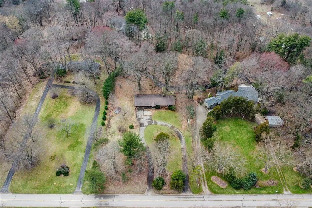 3480 64th Street Saugatuck, MI 49453