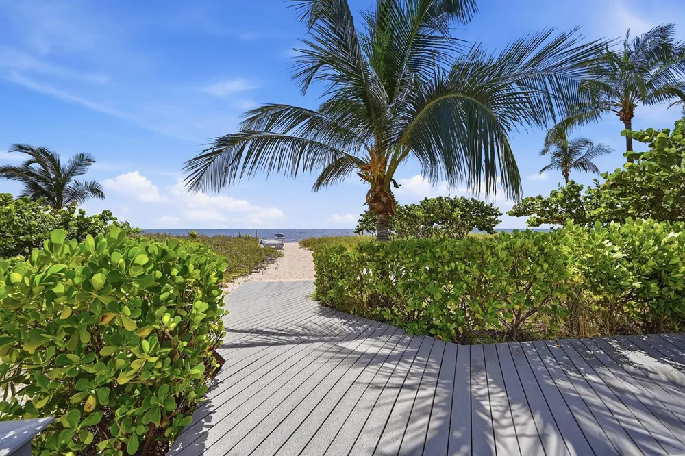 5200 OCEAN BOULEVARD #914A Lauderdale By The Sea, FL 33308
