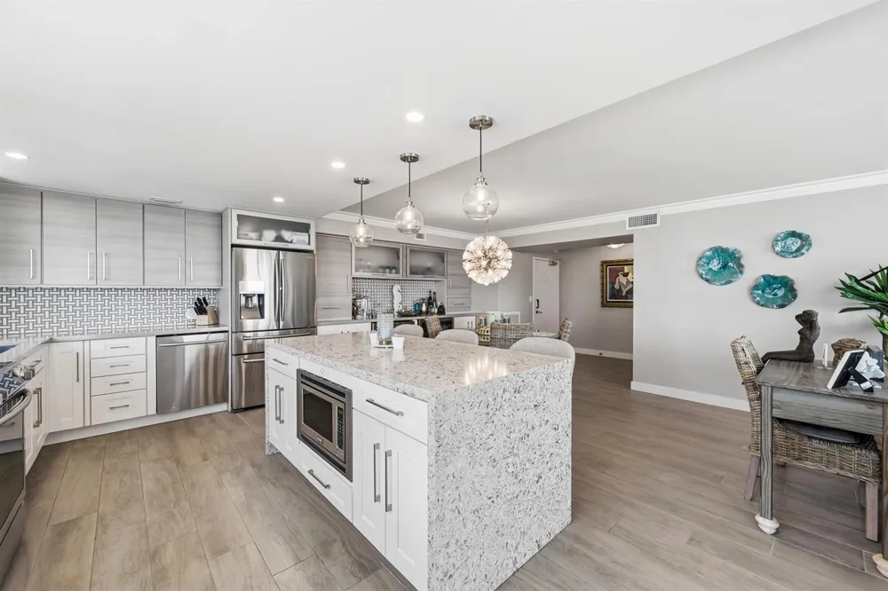 5200 OCEAN BOULEVARD #914A Lauderdale By The Sea, FL 33308