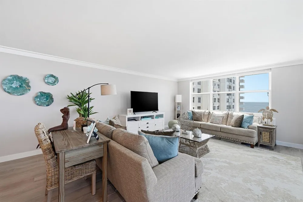 5200 OCEAN BOULEVARD #914A Lauderdale By The Sea, FL 33308