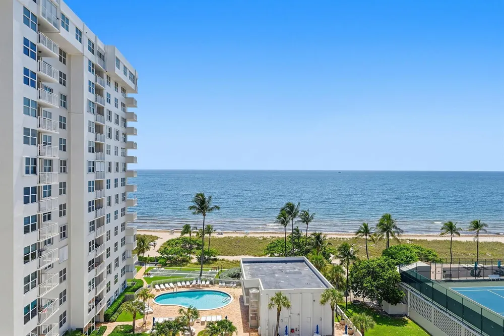 5200 OCEAN BOULEVARD #914A Lauderdale By The Sea, FL 33308