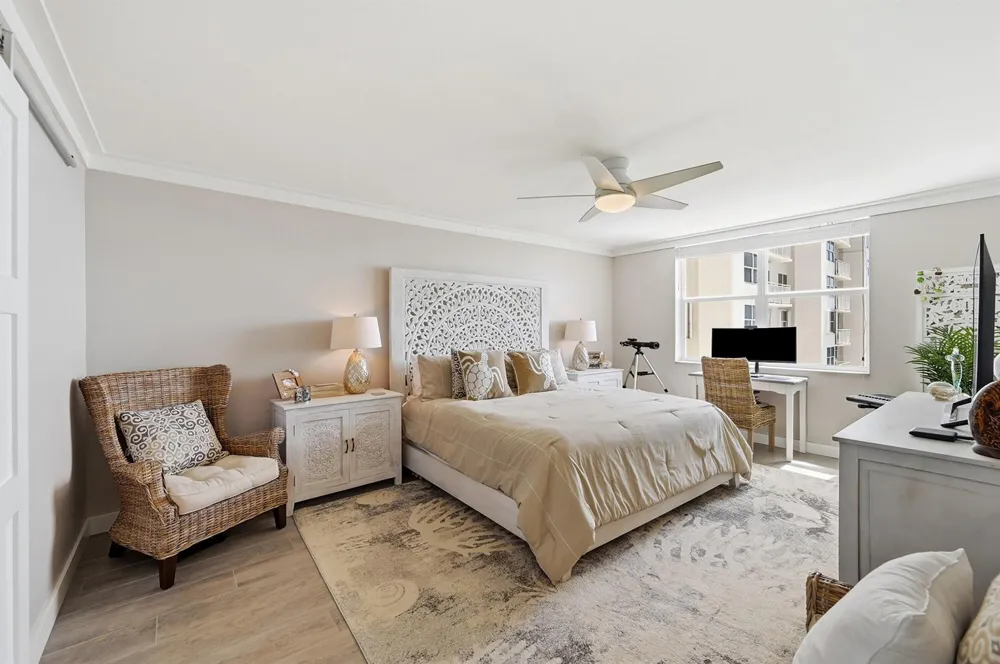 5200 OCEAN BOULEVARD #914A Lauderdale By The Sea, FL 33308