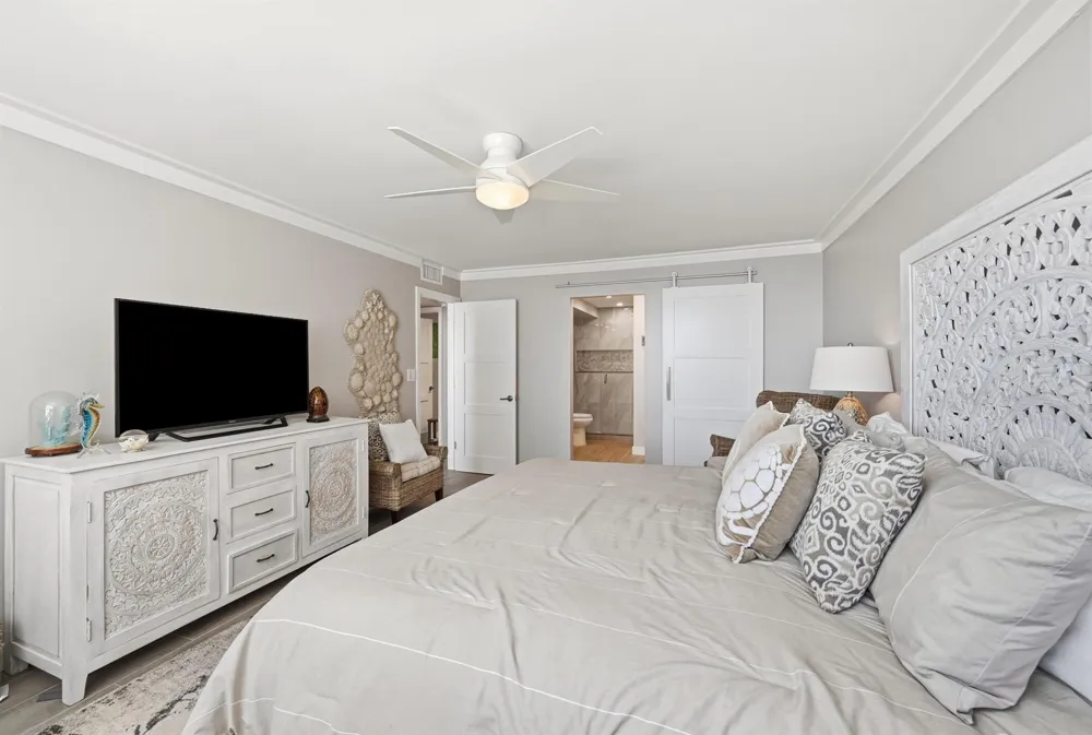 5200 OCEAN BOULEVARD #914A Lauderdale By The Sea, FL 33308