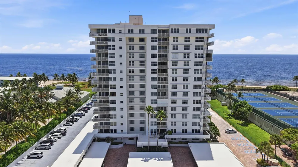 5200 OCEAN BOULEVARD #914A Lauderdale By The Sea, FL 33308