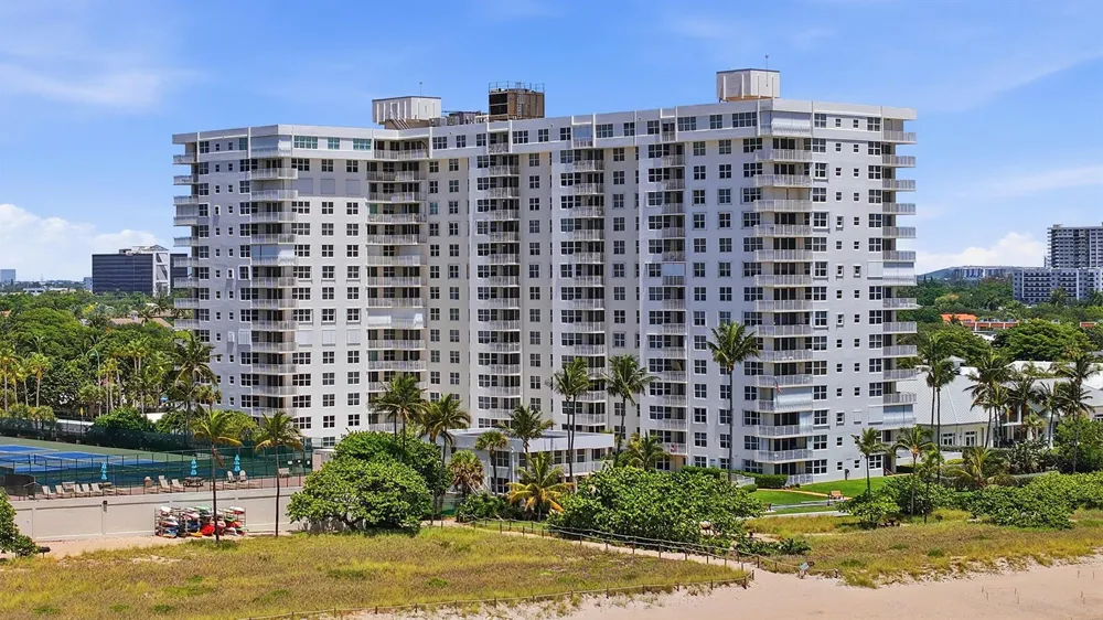 5200 OCEAN BOULEVARD #914A Lauderdale By The Sea, FL 33308