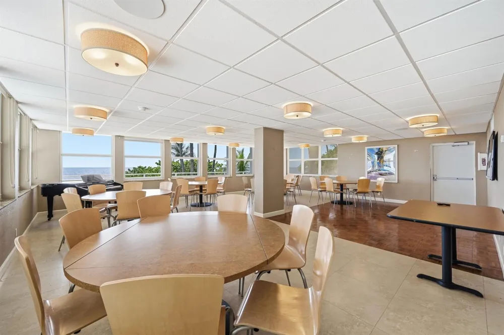 5200 OCEAN BOULEVARD #914A Lauderdale By The Sea, FL 33308