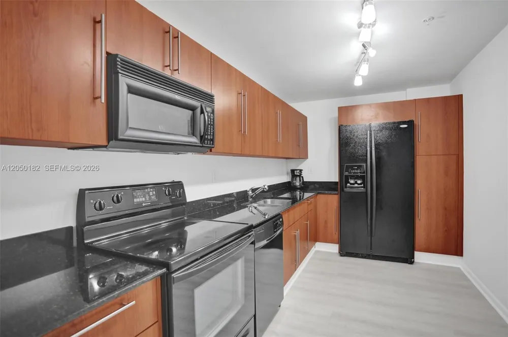 3000 S Ocean Dr #412 (Available Sep 1) Hollywood, FL 33019