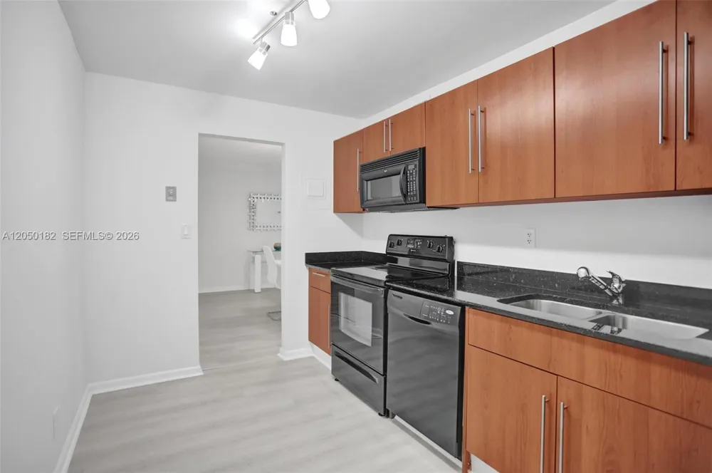 3000 S Ocean Dr #412 (Available Sep 1) Hollywood, FL 33019