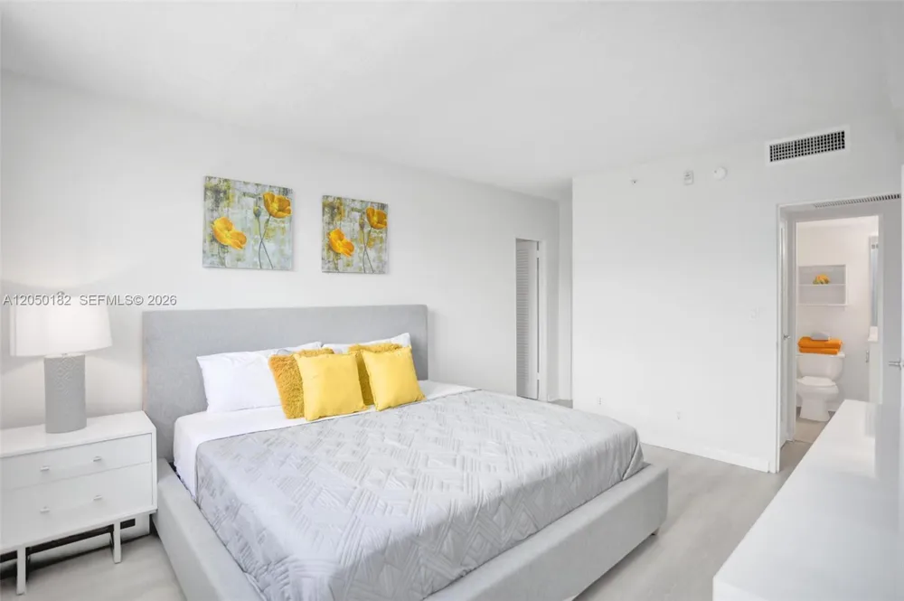 3000 S Ocean Dr #412 (Available Sep 1) Hollywood, FL 33019