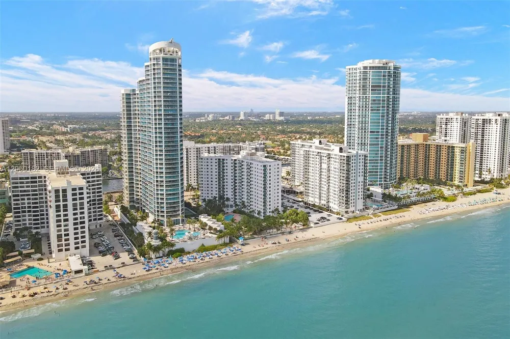 3000 S Ocean Dr #412 (Available Sep 1) Hollywood, FL 33019