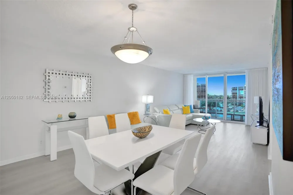 3000 S Ocean Dr #412 (Available Sep 1) Hollywood, FL 33019