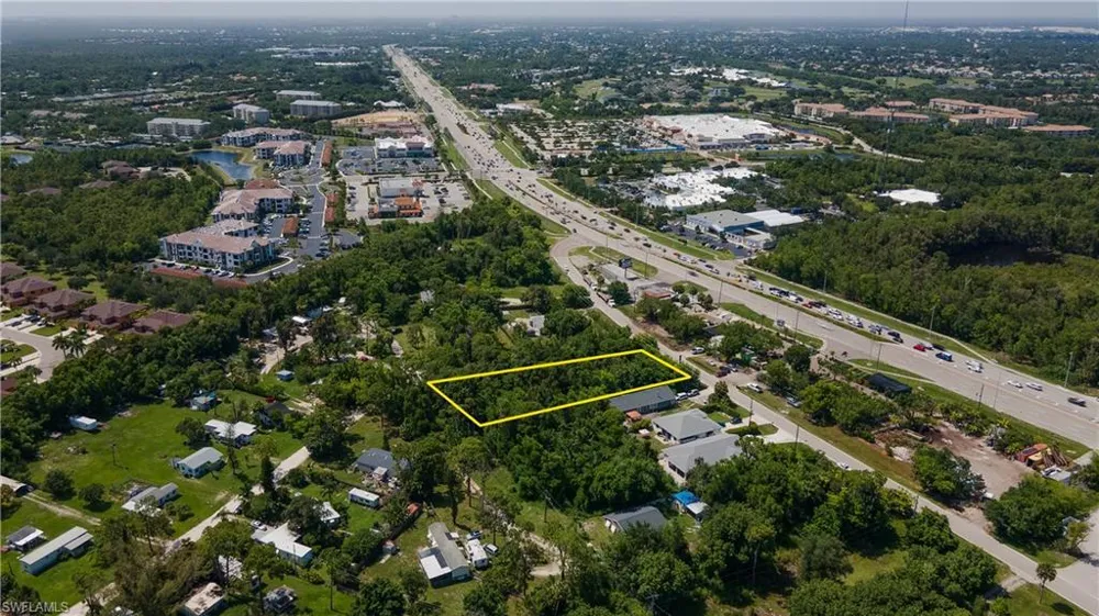 20190 Trailside Drive Estero, FL 33928