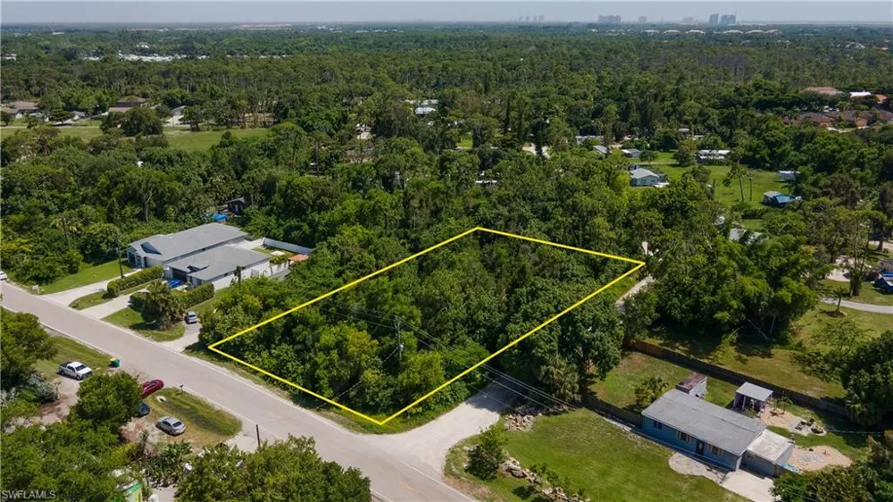 20190 Trailside Drive Estero, FL 33928