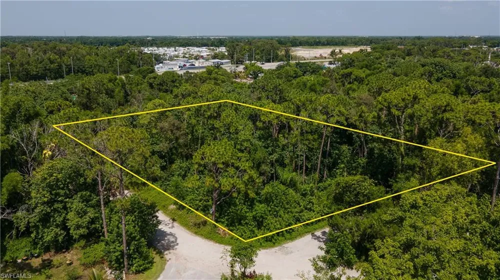 20190 Trailside Drive Estero, FL 33928
