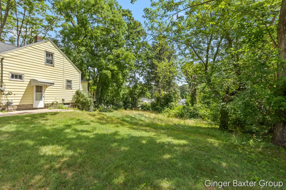 2600 Day Avenue NW Walker City, MI 49544