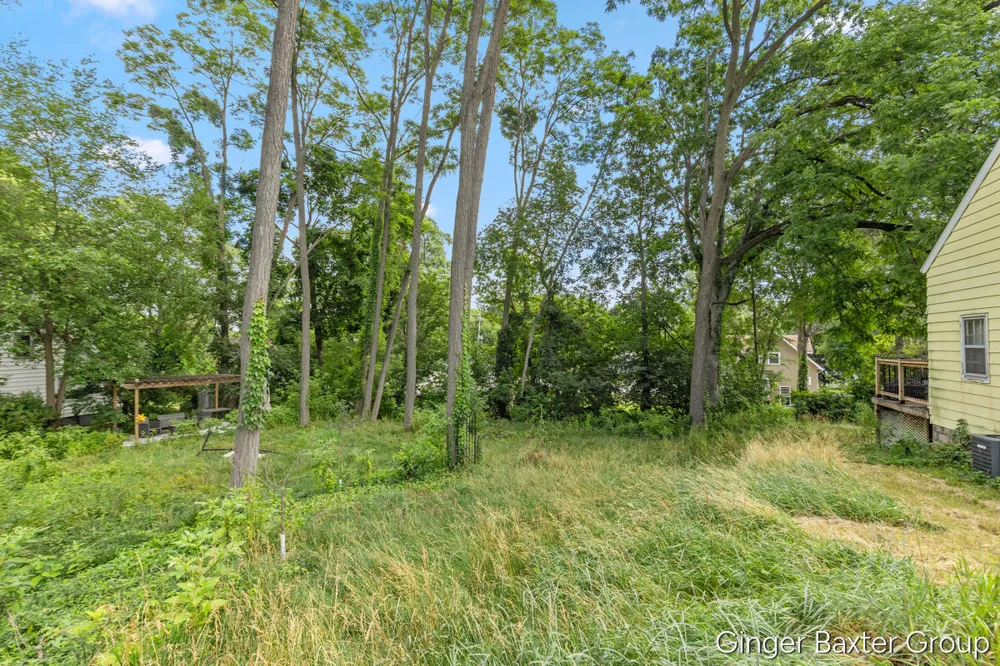 2600 Day Avenue NW Walker City, MI 49544