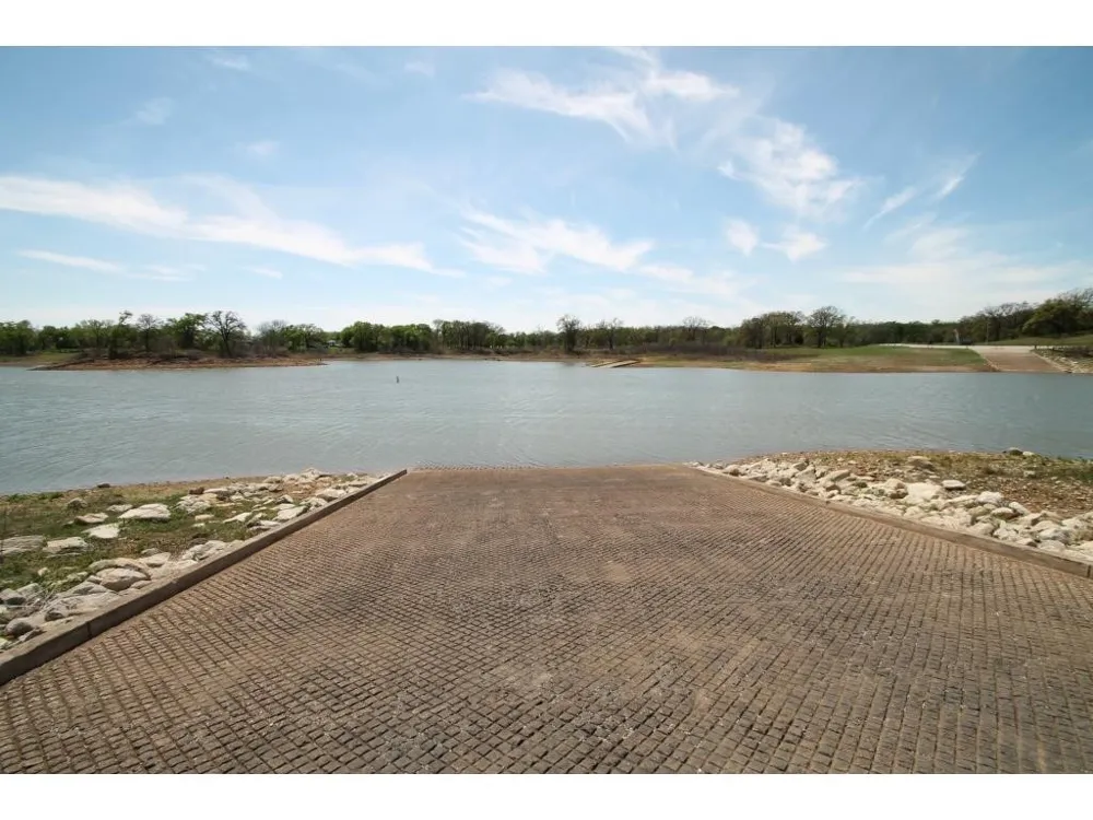 117 Red Bluff Drive Hickory Creek, TX 75065