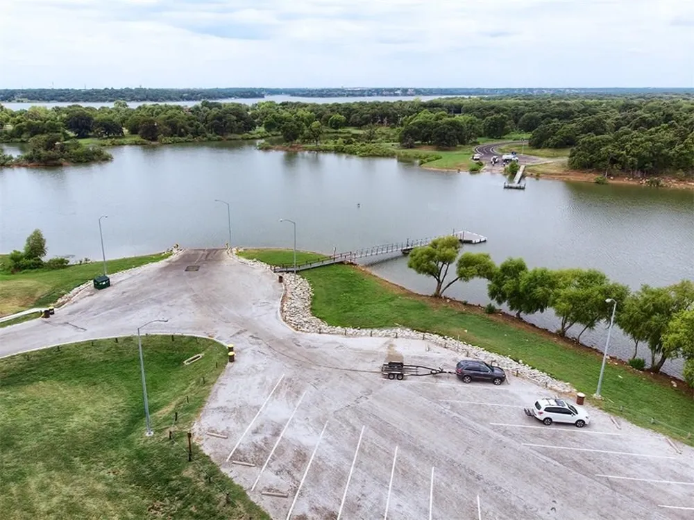 117 Red Bluff Drive Hickory Creek, TX 75065