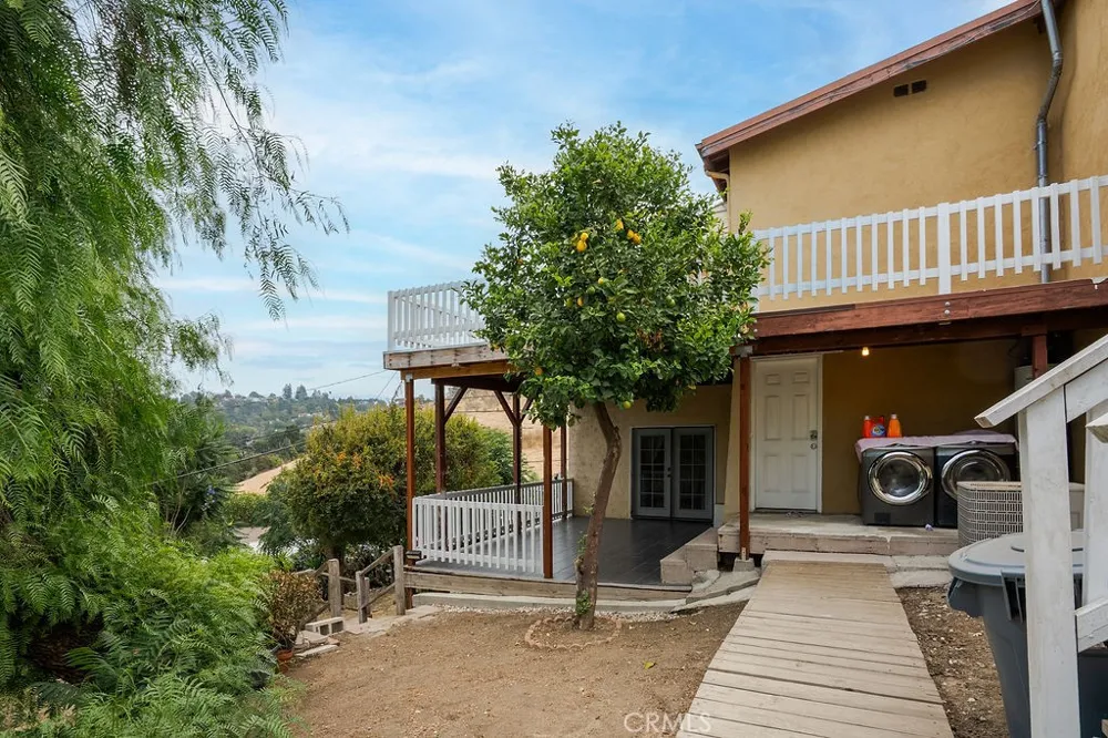 4019 Barrett Road Los Angeles, CA 90032
