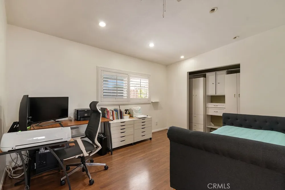 4019 Barrett Road Los Angeles, CA 90032