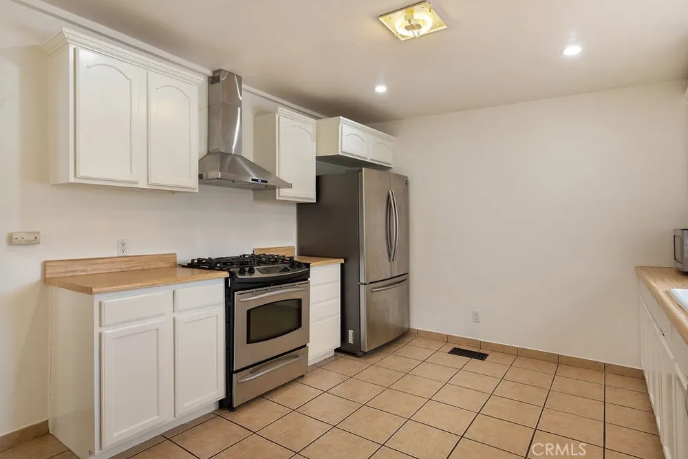 4019 Barrett Road Los Angeles, CA 90032
