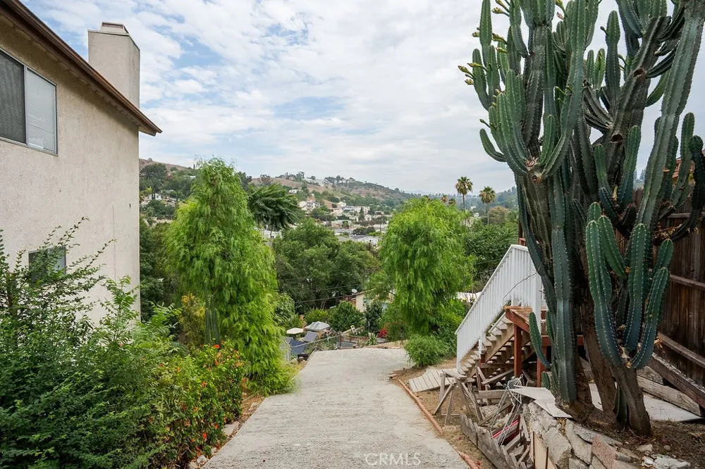 4019 Barrett Road Los Angeles, CA 90032