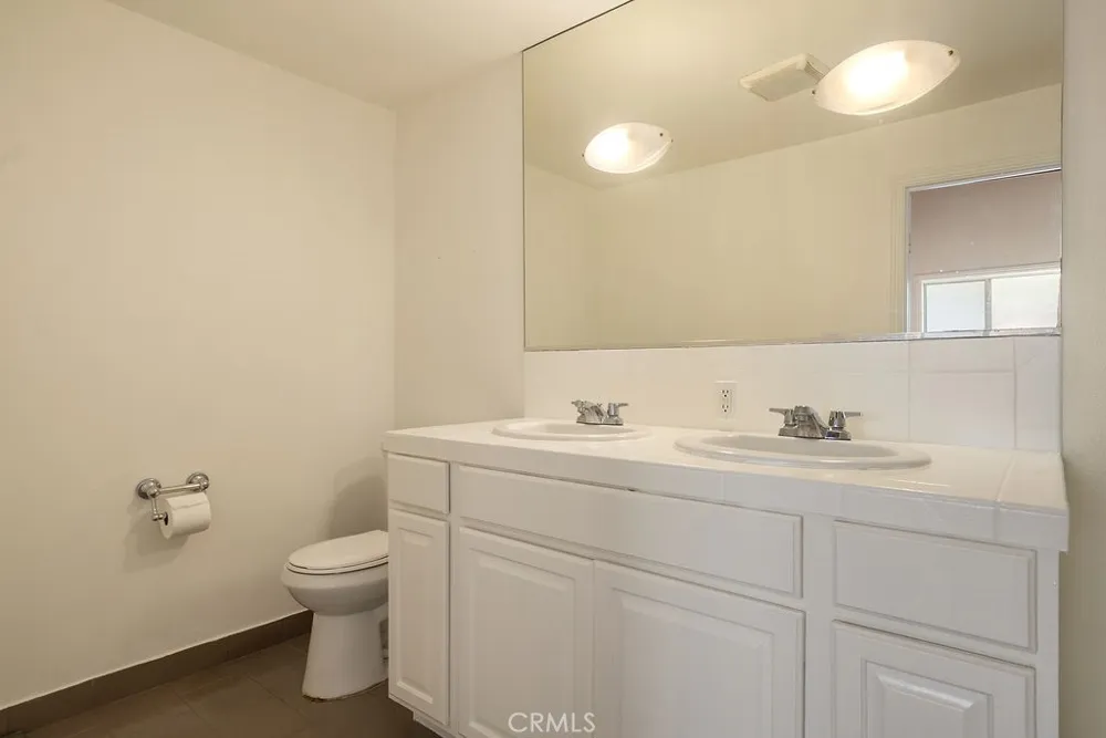 4019 Barrett Road Los Angeles, CA 90032