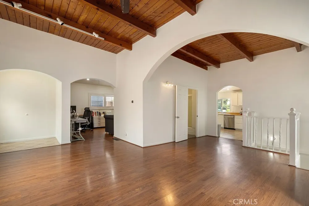 4019 Barrett Road Los Angeles, CA 90032