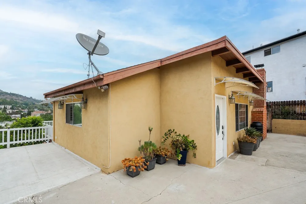 4019 Barrett Road Los Angeles, CA 90032