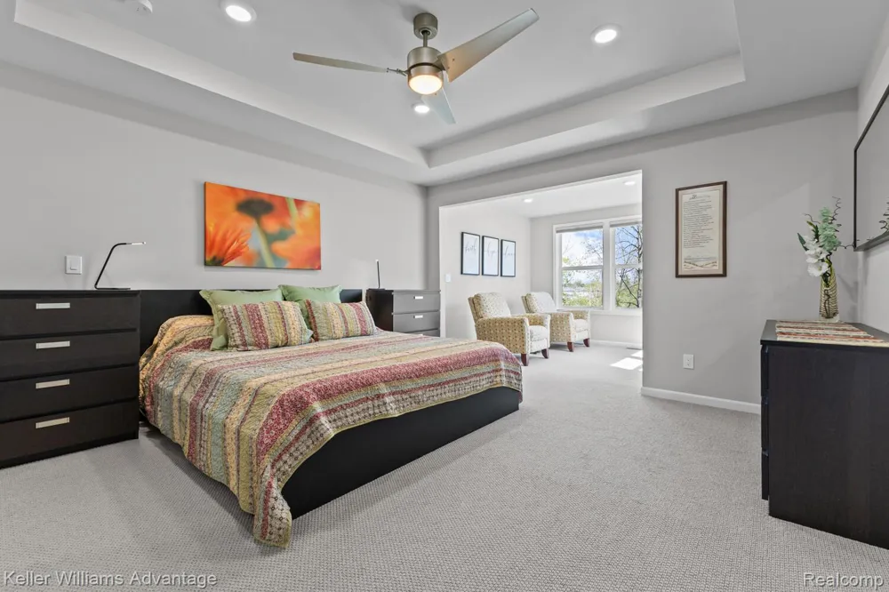 836 Addison Circle Commerce Charter Township, MI 48390