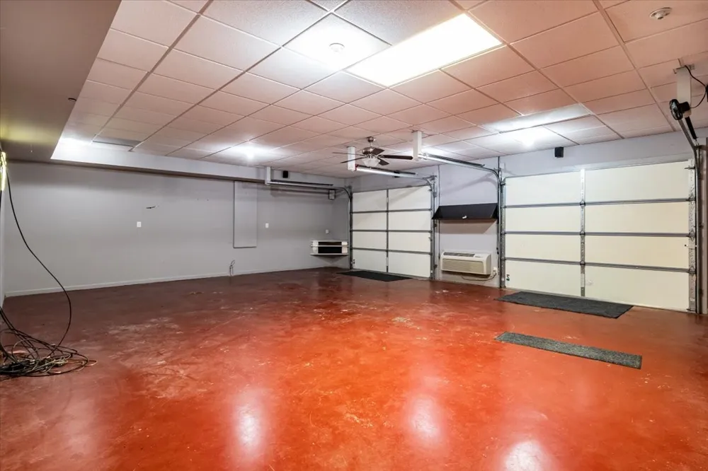4060 Dyer Rd Hurricane Mills, TN 37078