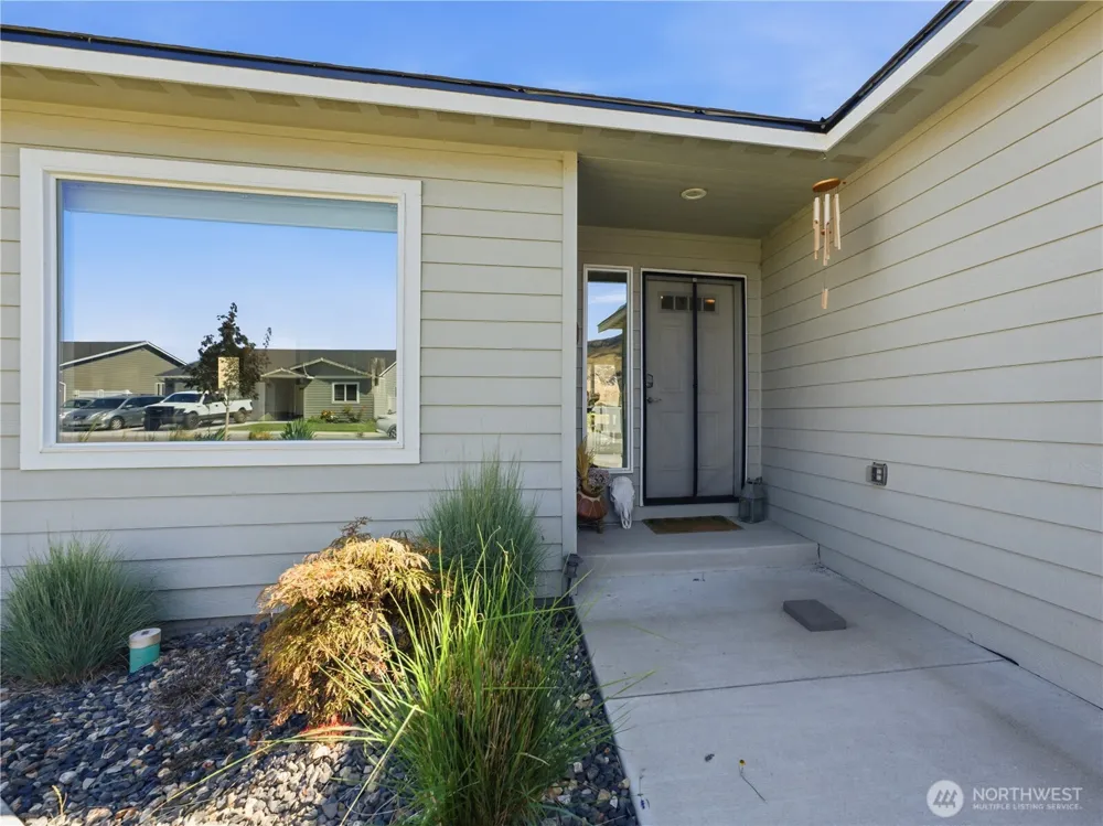 159 George Loop Rock Island, WA 98850