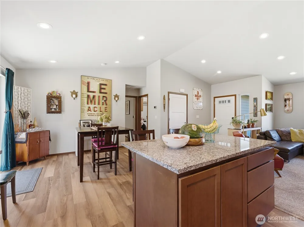 159 George Loop Rock Island, WA 98850