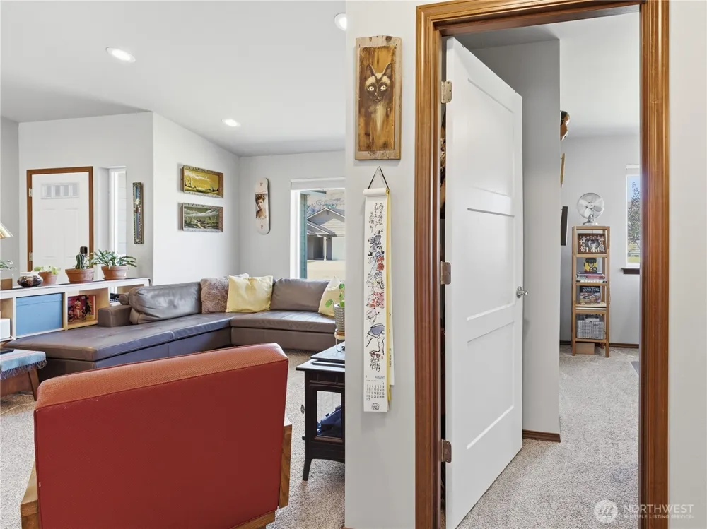 159 George Loop Rock Island, WA 98850
