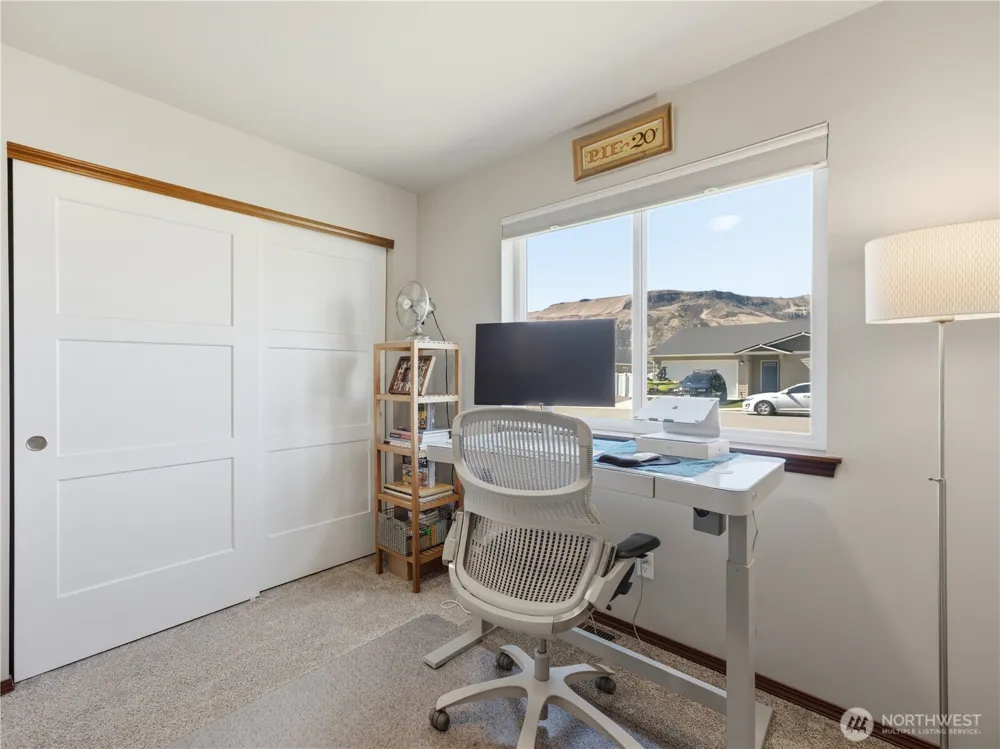 159 George Loop Rock Island, WA 98850