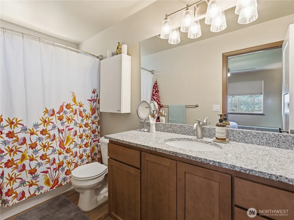 159 George Loop Rock Island, WA 98850