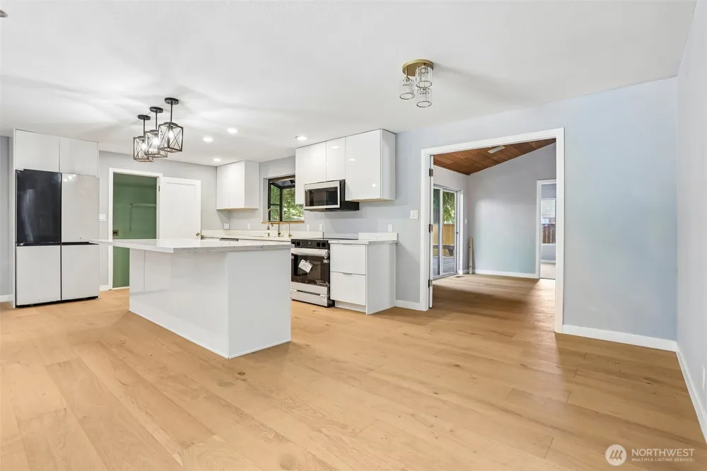 16220 Ambaum Boulevard S Burien, WA 98148