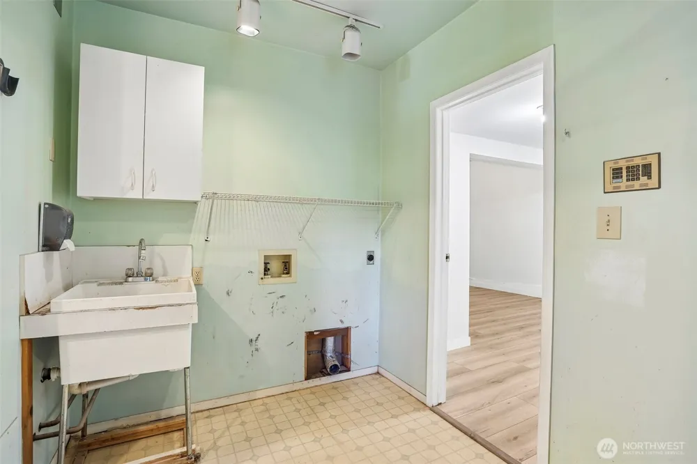 16220 Ambaum Boulevard S Burien, WA 98148