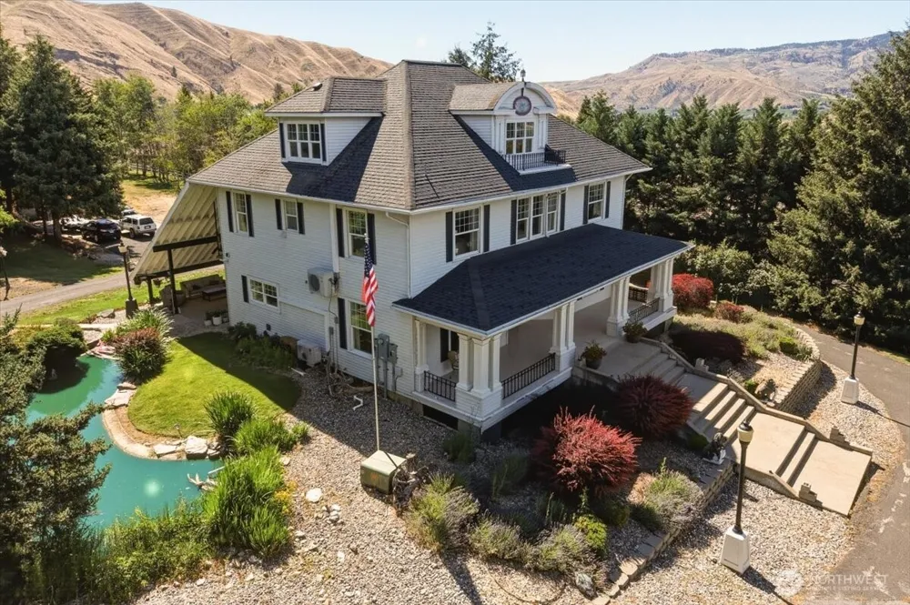 5397 Hughes Road Cashmere, WA 98815