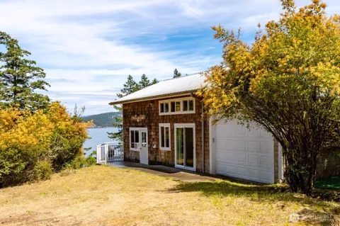 437 Sunrise Road