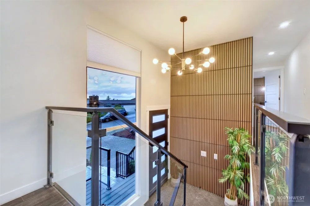 13901 Somerset Lane SE Bellevue, WA 98006