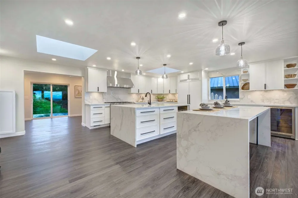 13901 Somerset Lane SE Bellevue, WA 98006