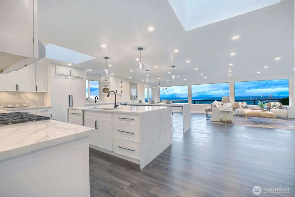 13901 Somerset Lane SE Bellevue, WA 98006