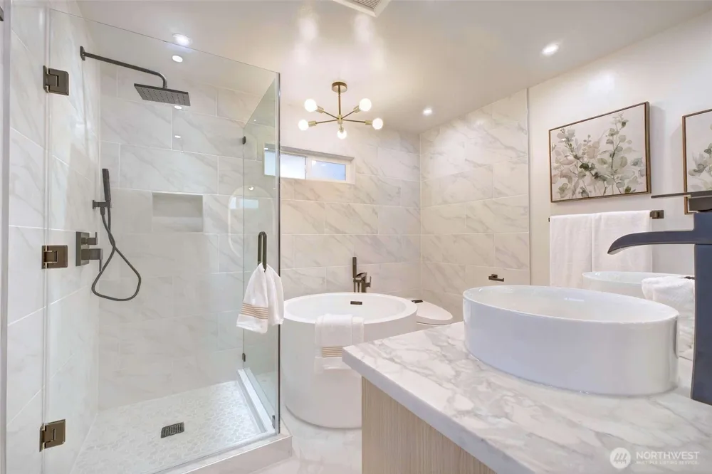 13901 Somerset Lane SE Bellevue, WA 98006