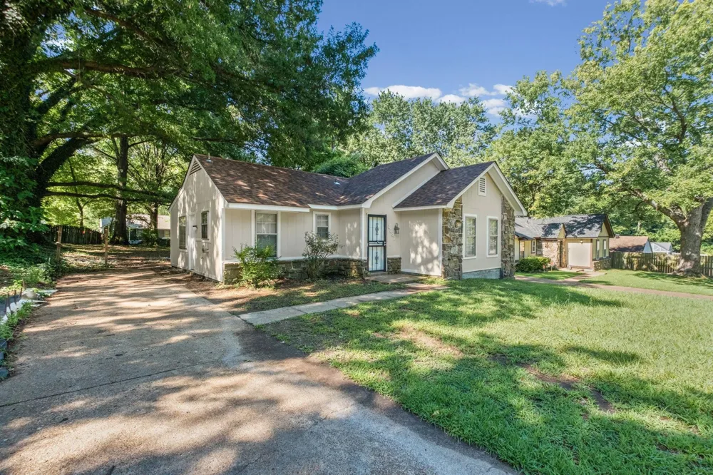 3887 HOUGHTON CV Memphis, TN 38128