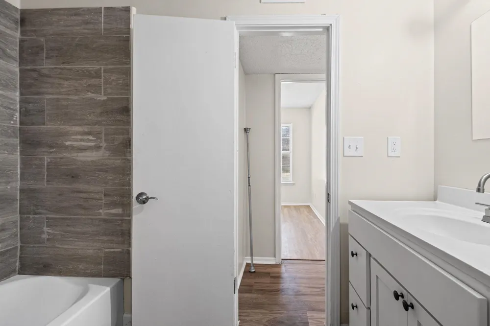 3887 HOUGHTON CV Memphis, TN 38128