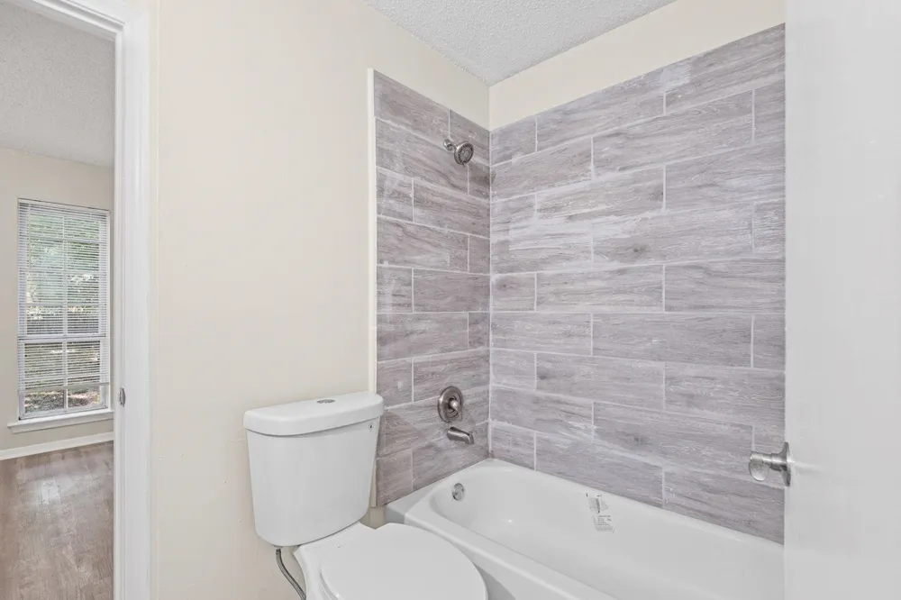 3887 HOUGHTON CV Memphis, TN 38128