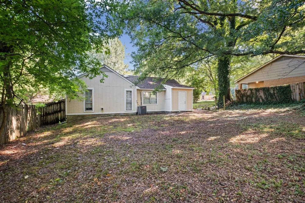 3887 HOUGHTON CV Memphis, TN 38128