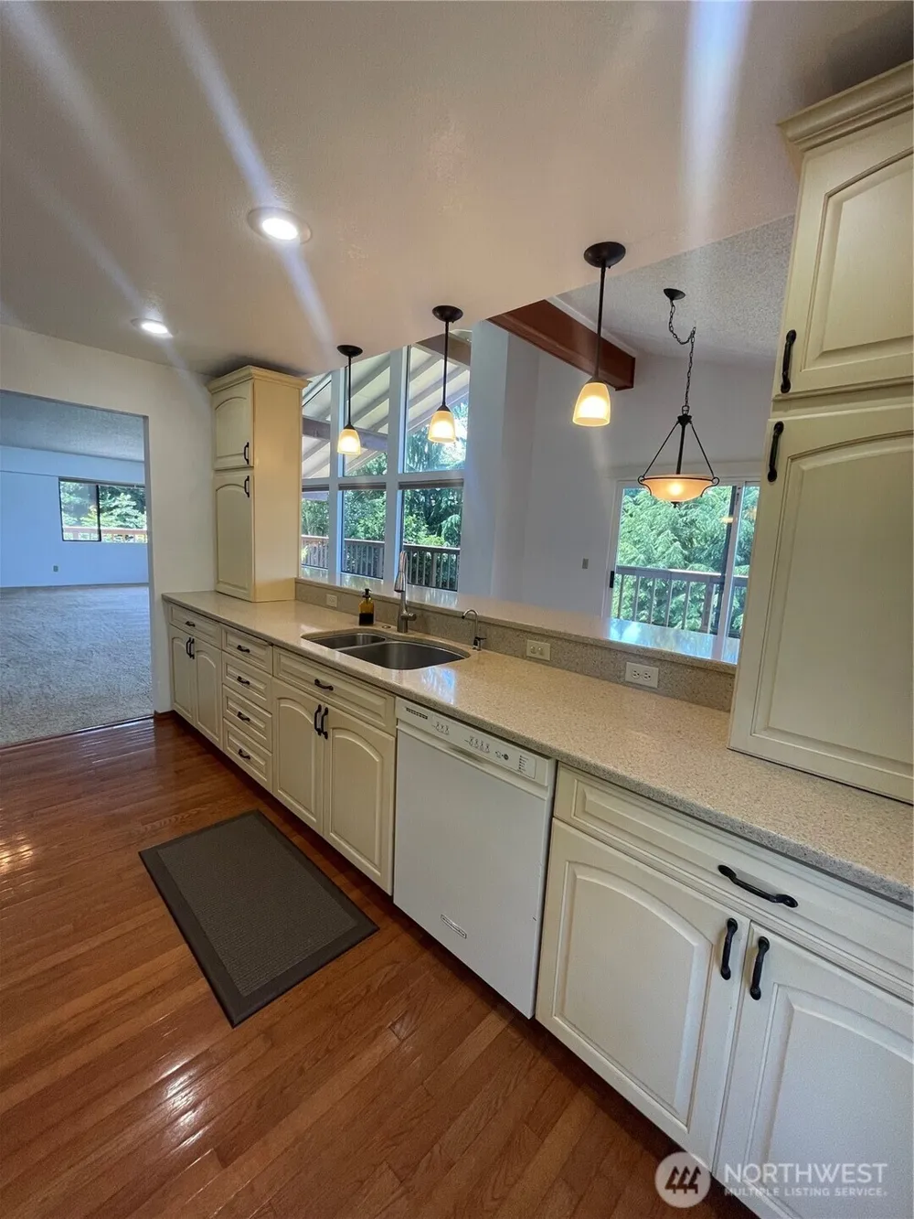 2151 Raymond-South Bend Road Raymond, WA 98577